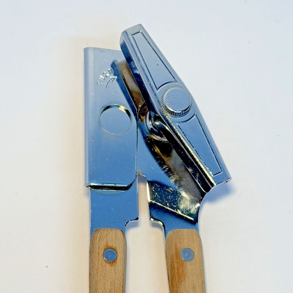 Swing-A-Way Manual Can Opener Vintage 80’s Hard To Find Wood Handles Heavy Duty - Picture 6 of 12